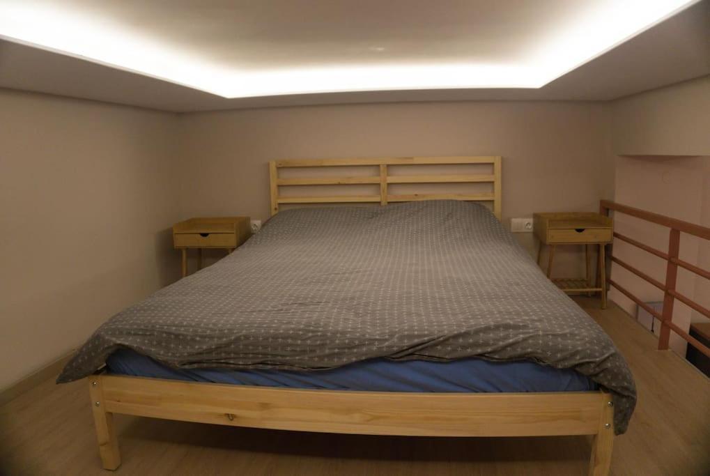 Modern Cozy Appartment In Tesalonika Bagian luar foto